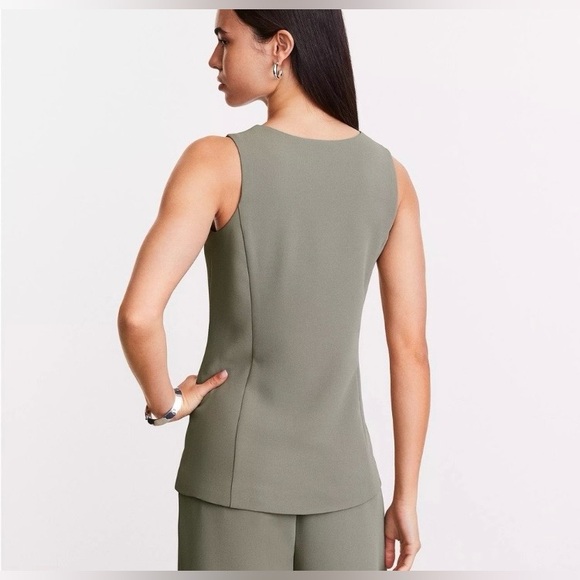 Button down Suit Vest - Picture 9 of 10